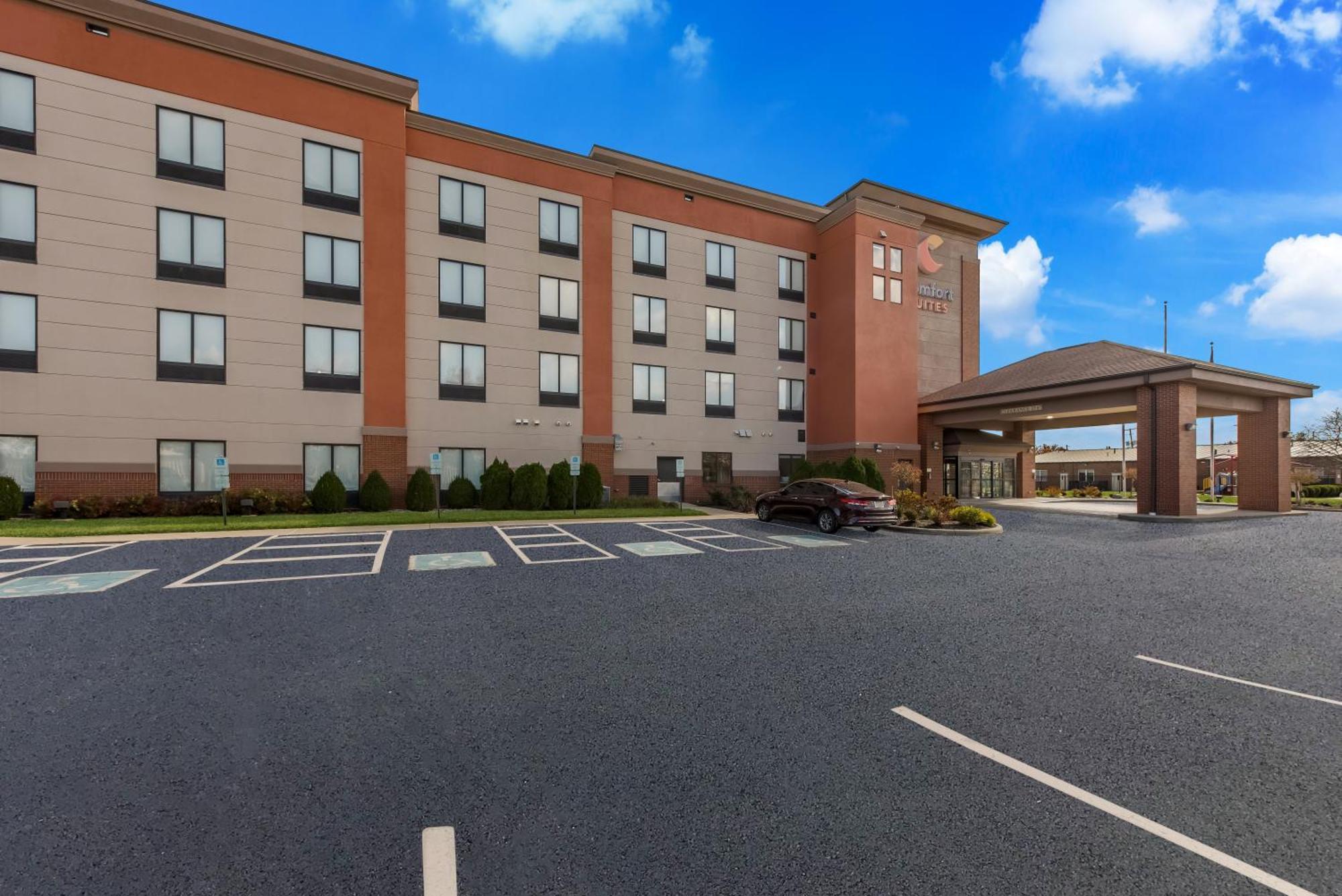 Comfort Suites Columbus East Broad Esterno foto